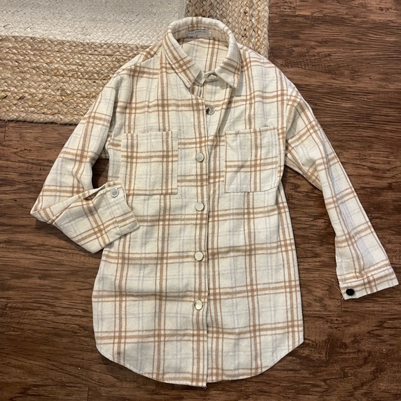 Tops - Women’s flannel